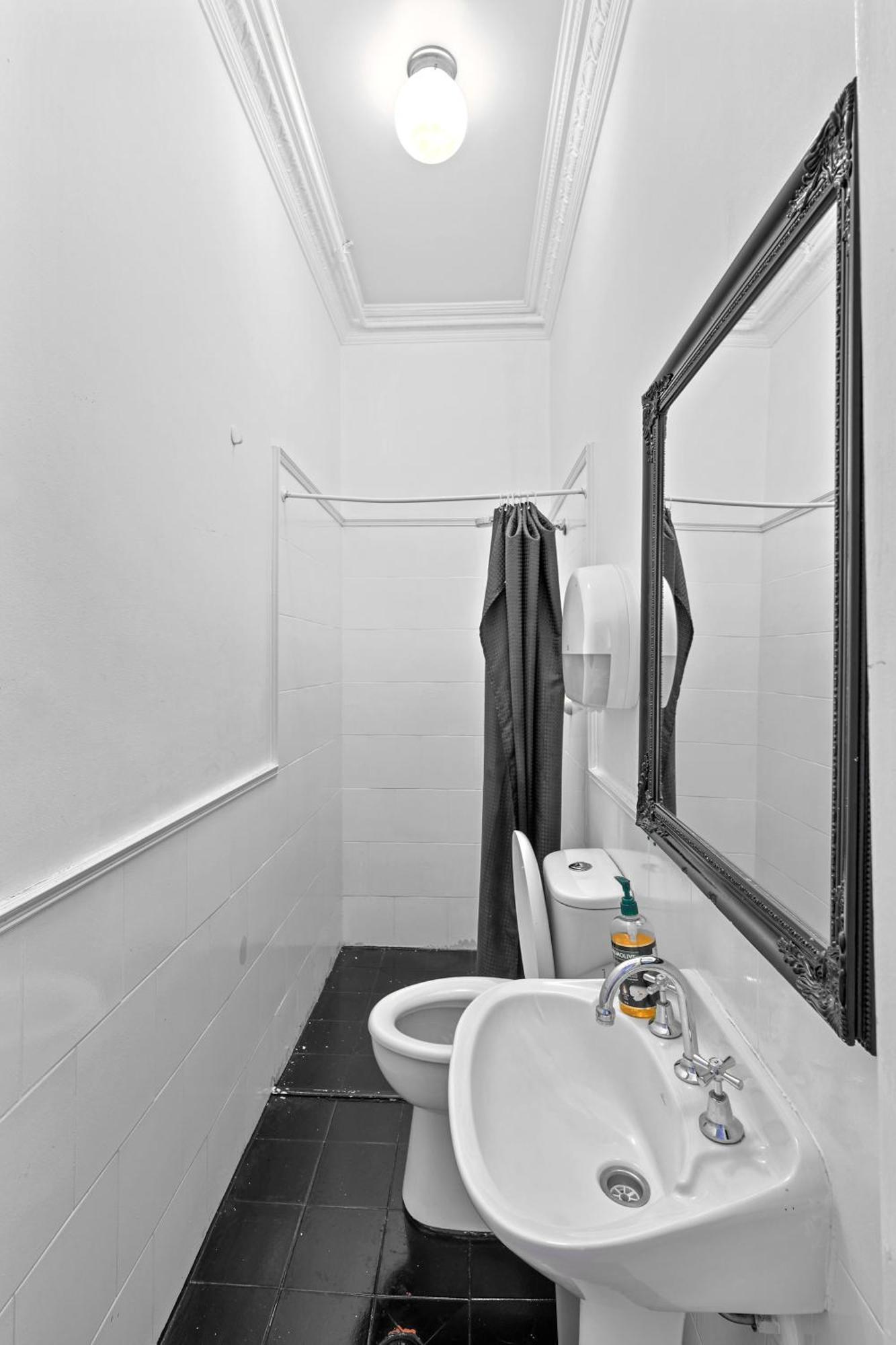 Venus By The Harbour Budget Hotel 시드니 외부 사진